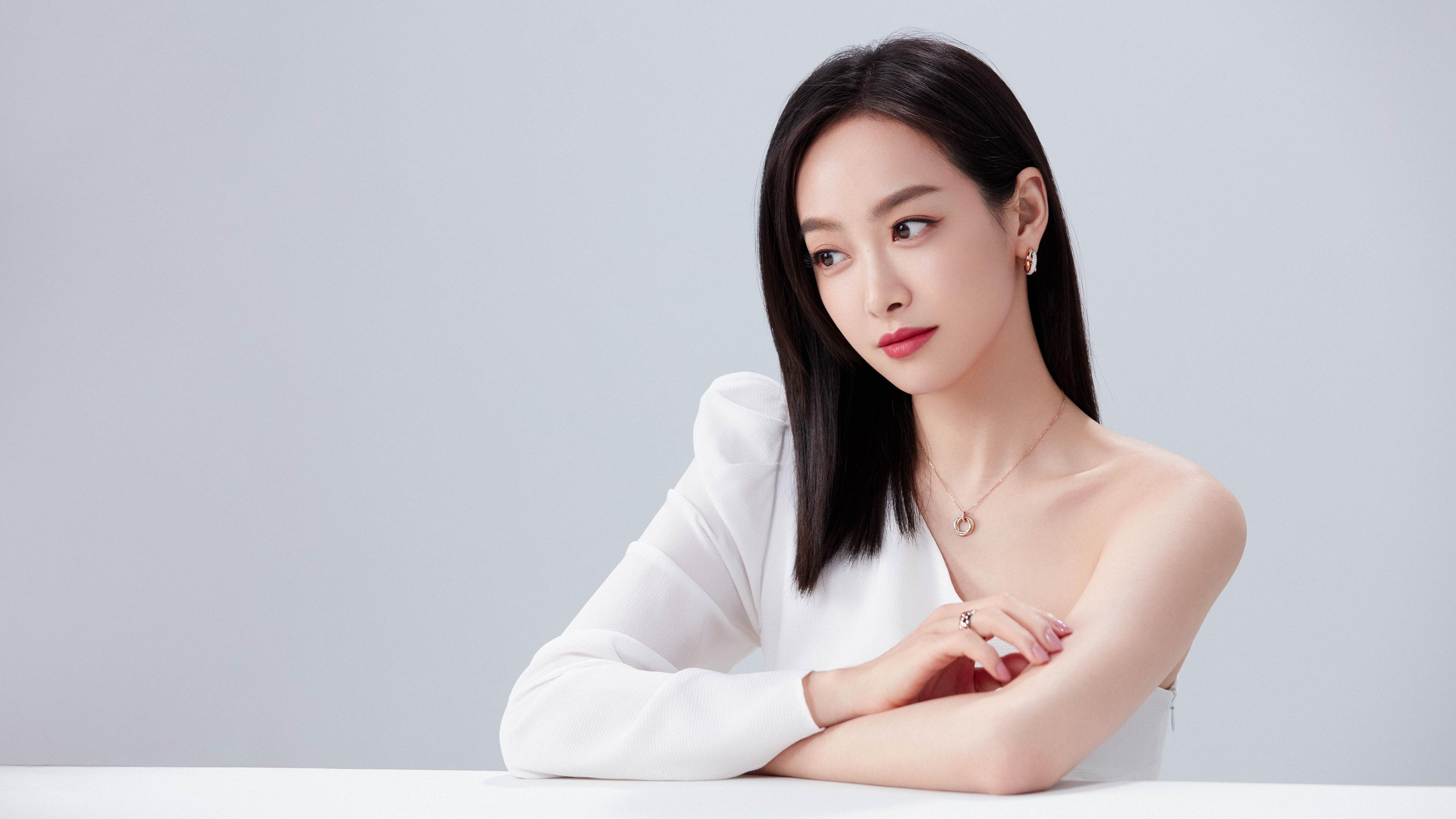 伯科夫稳扎稳打掌控比赛节奏,伯日涅科夫